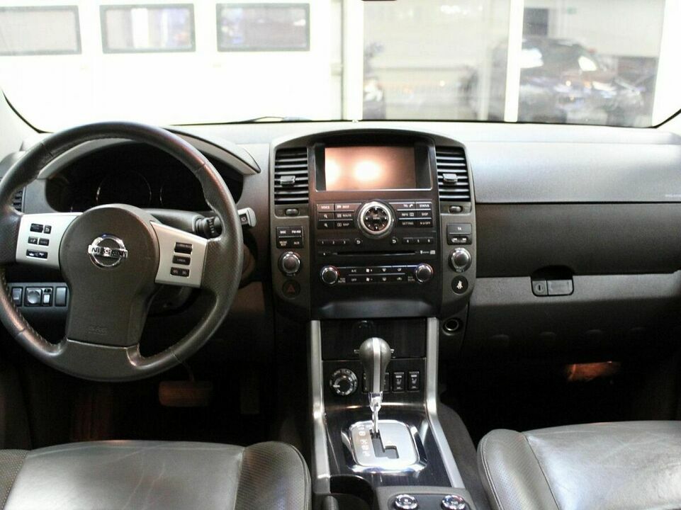 Nissan Pathfinder III Рестайлинг, фото №5