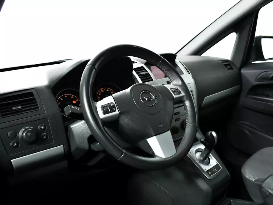 Opel Zafira, фото №13
