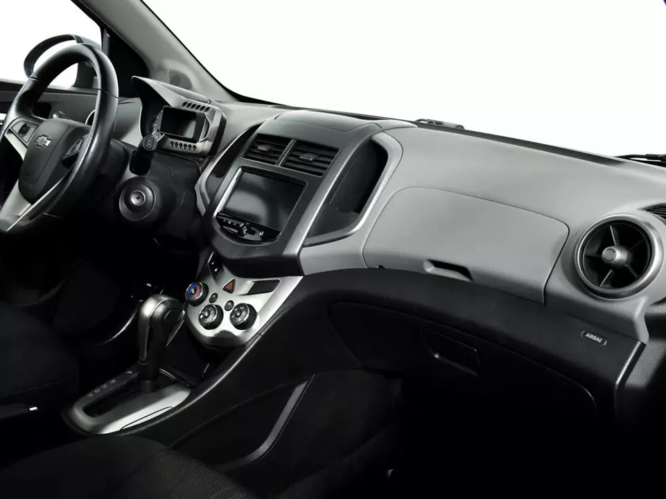 Chevrolet Aveo, фото №9