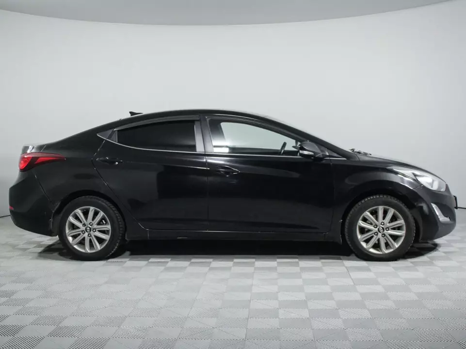 Hyundai Elantra, фото №4