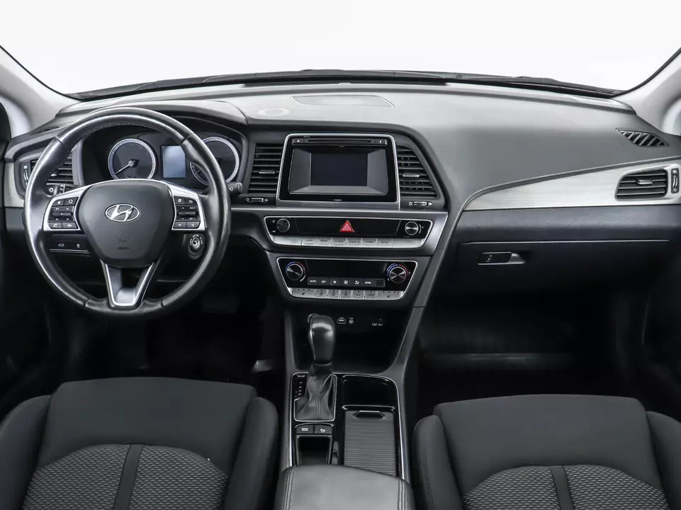 Hyundai Sonata, фото №11