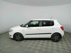 Skoda Fabia II Рестайлинг, фото №2