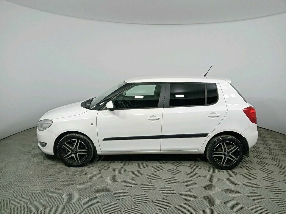 Skoda Fabia II Рестайлинг, фото №2