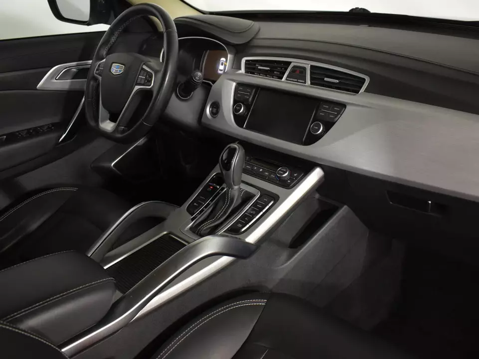 Geely Atlas, фото №9
