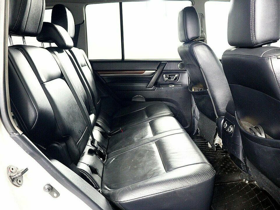 Mitsubishi Pajero IV, фото №12
