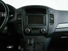 Mitsubishi Pajero IV Рестайлинг 1, фото №9