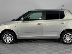 Skoda Fabia II Рестайлинг, фото №4