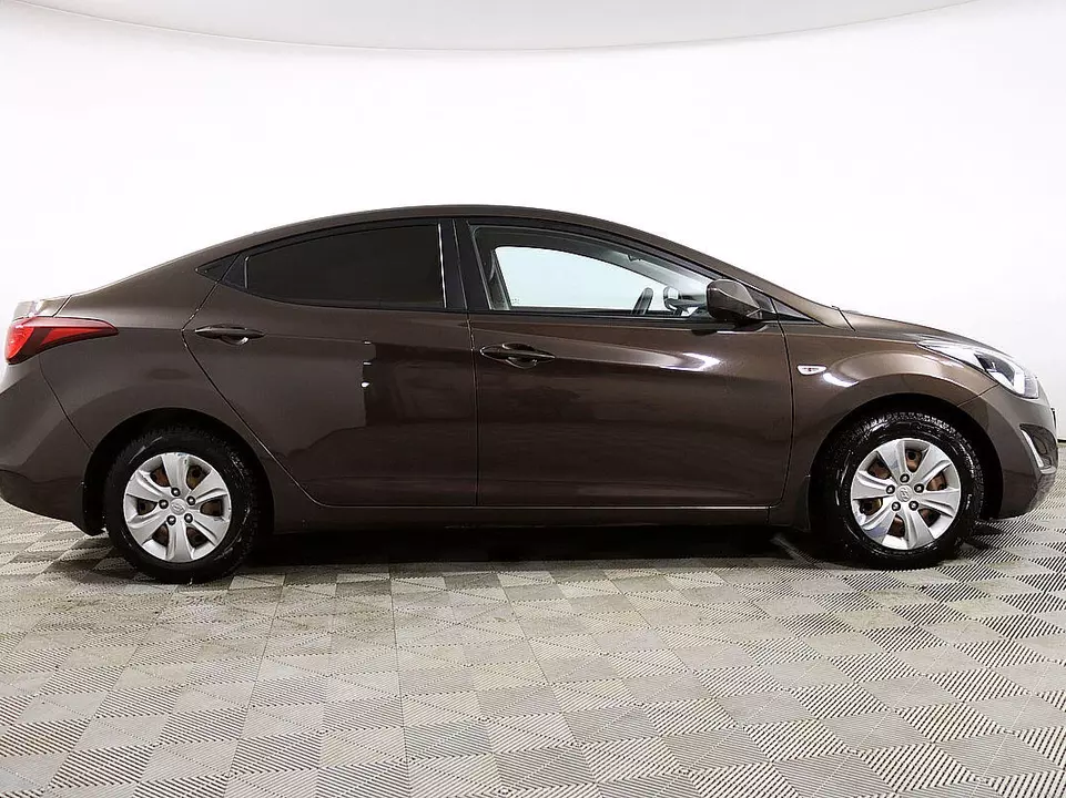 Hyundai Elantra, фото №4
