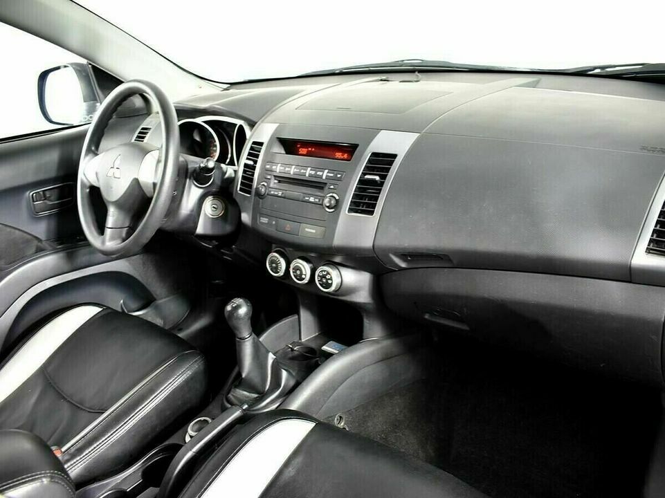 Mitsubishi Outlander II, фото №5
