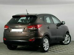 Hyundai ix35 2.0 Автомат, фото №2