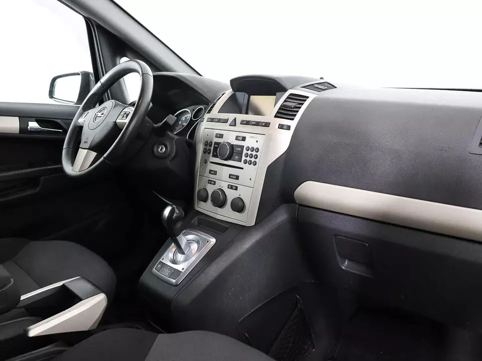 Opel Zafira, фото №7