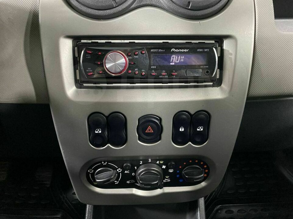 Renault Sandero, фото №15