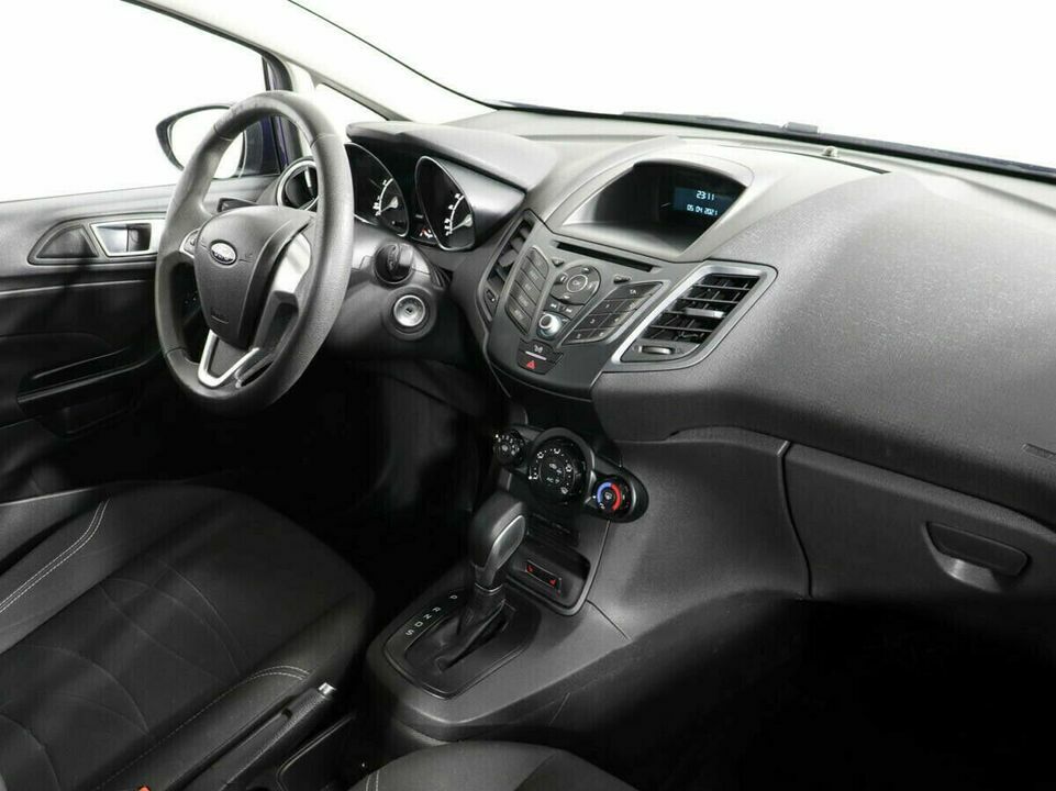 Ford Fiesta Mk6 Рестайлинг, фото №6