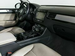 Volkswagen Touareg, фото №11
