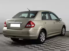 Nissan Tiida, фото №5