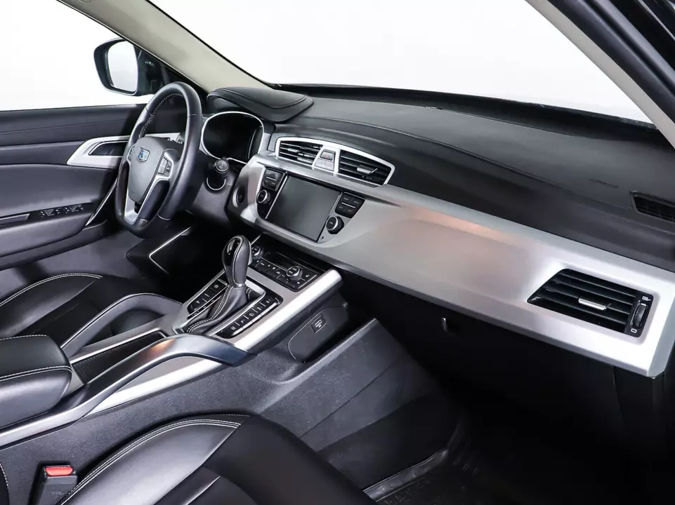 Geely Atlas, фото №11