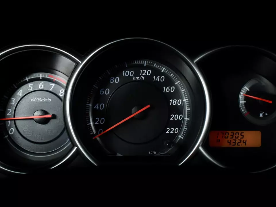 Nissan Tiida, фото №10