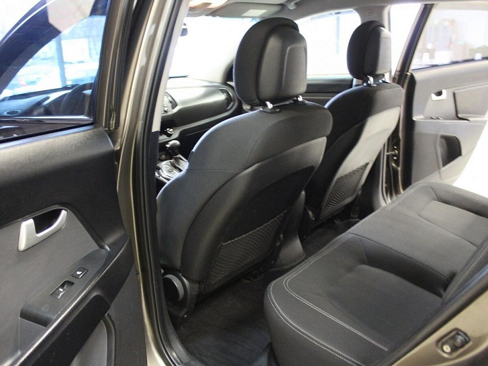 Kia Sportage III, фото №11