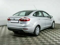 Ford Fiesta Mk6 Рестайлинг, фото №3