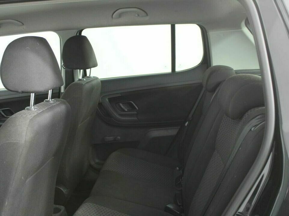 Skoda Fabia II Рестайлинг, фото №7
