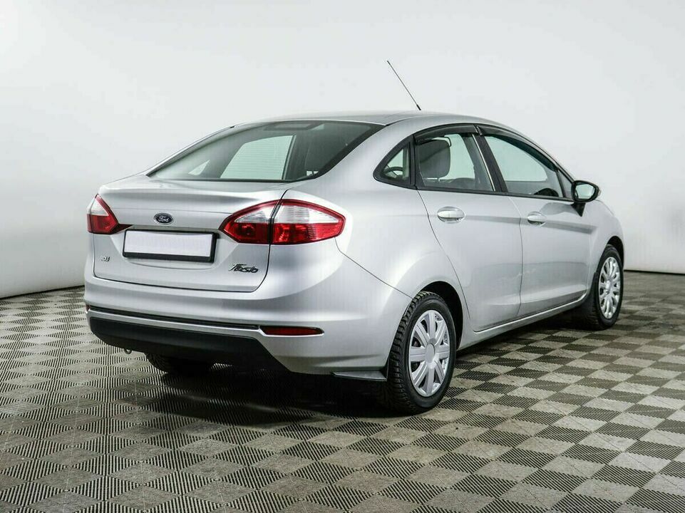 Ford Fiesta Mk6 Рестайлинг, фото №3