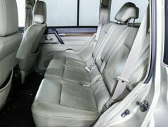 Mitsubishi Pajero IV, фото №6