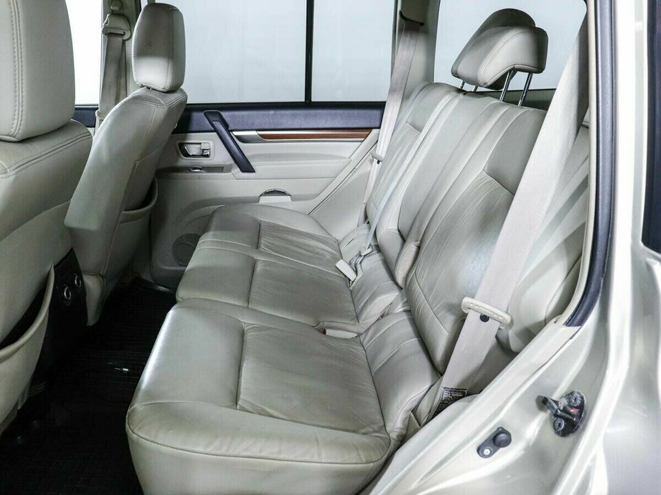 Mitsubishi Pajero IV, фото №6
