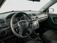 Skoda Fabia II Рестайлинг, фото №5