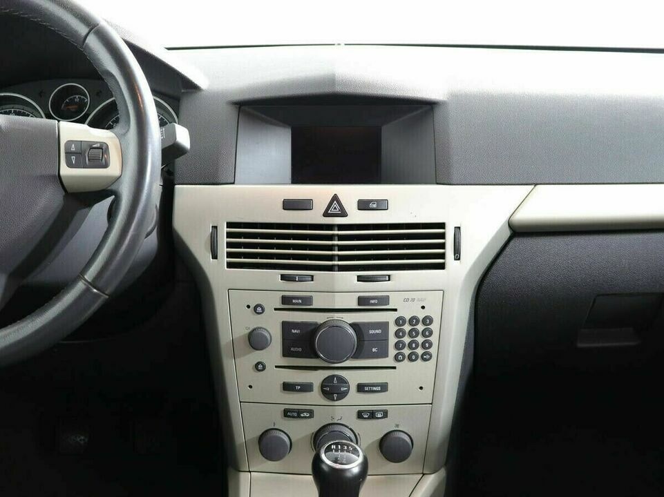 Opel Astra H Рестайлинг, фото №5
