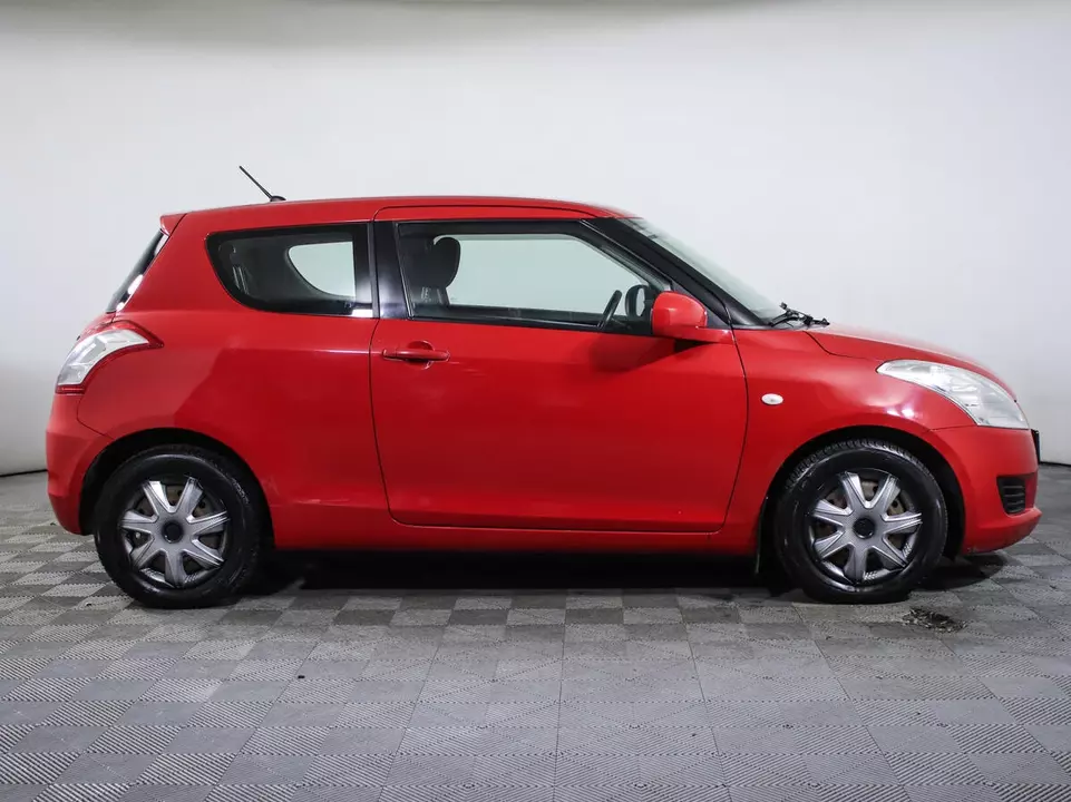 Suzuki Swift, фото №4
