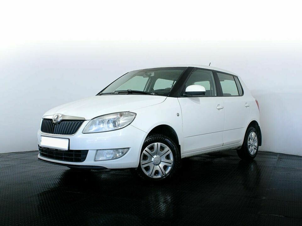 Skoda Fabia II Рестайлинг, фото №1