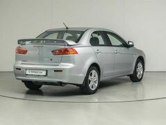 Mitsubishi Lancer, фото №4