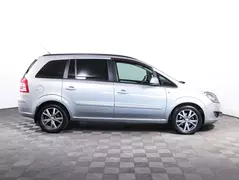 Opel Zafira, фото №4