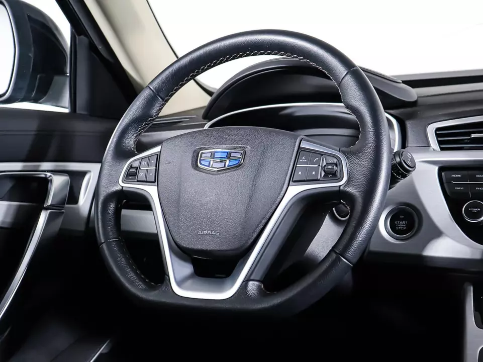 Geely Atlas, фото №17