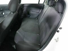Renault Logan II Рестайлинг, фото №8