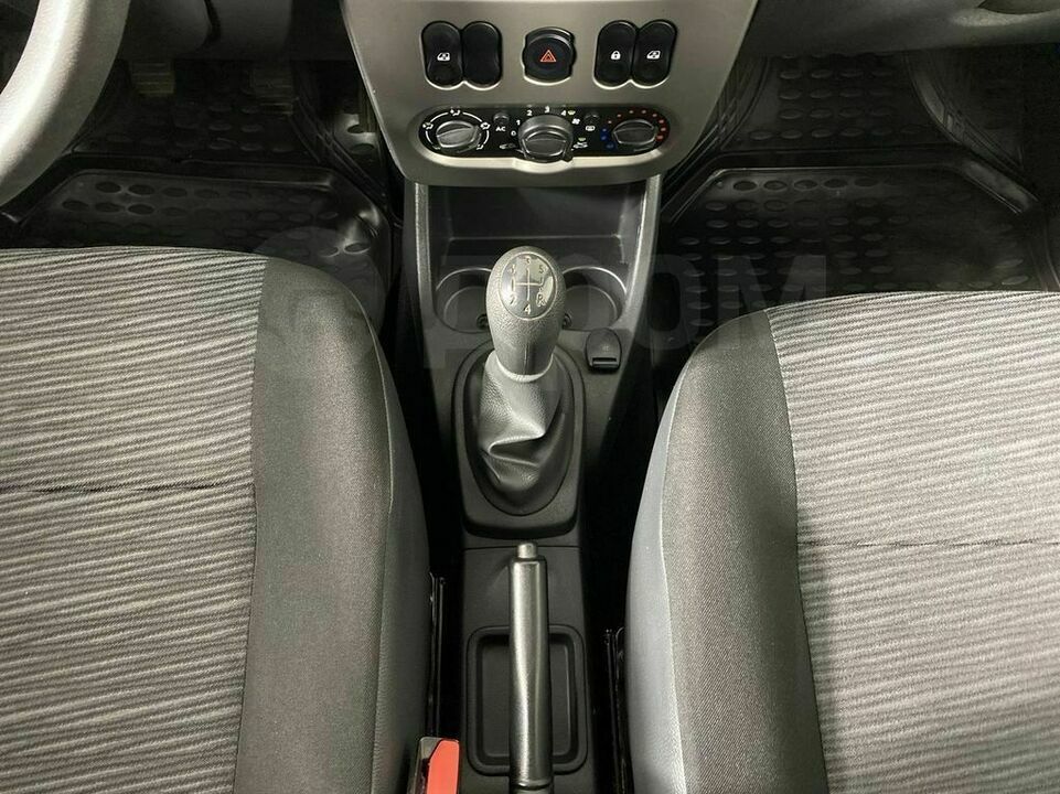 Renault Sandero, фото №16