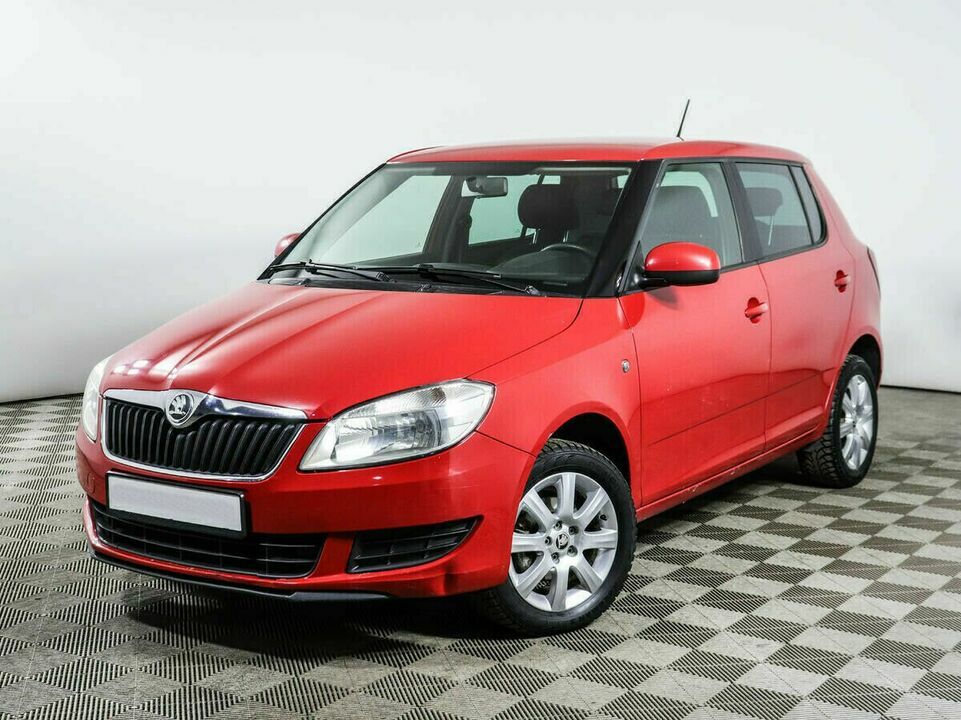 Skoda Fabia II Рестайлинг, фото №1