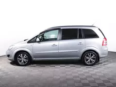 Opel Zafira, фото №8