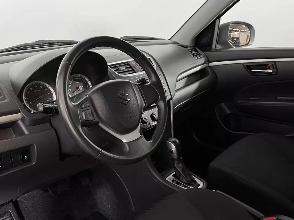 Suzuki Swift, фото №13