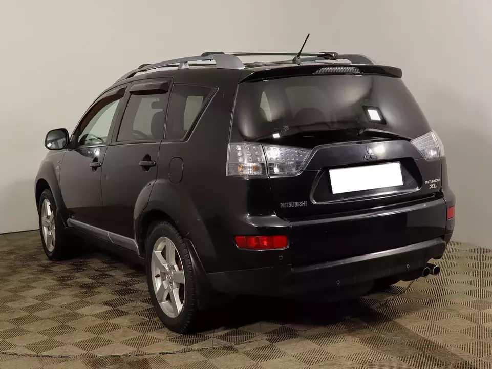 Mitsubishi Outlander, фото №2