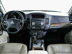 Mitsubishi Pajero IV, фото №9