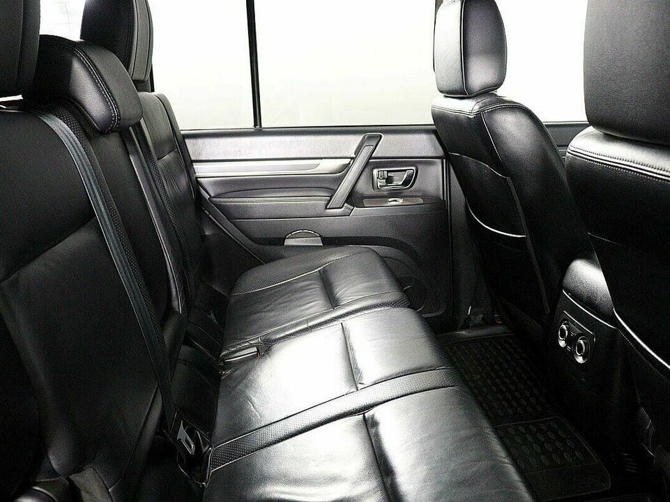Mitsubishi Pajero IV Рестайлинг 1, фото №10