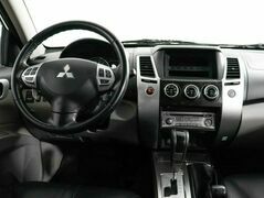 Mitsubishi Pajero Sport 3.0 Автомат, фото №6