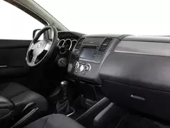 Nissan Tiida, фото №7