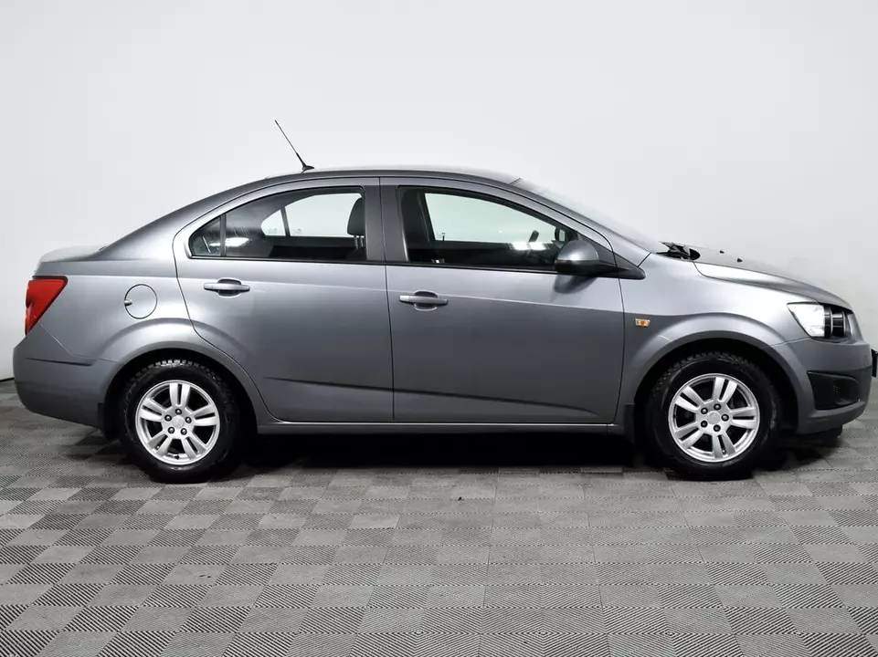 Chevrolet Aveo, фото №4