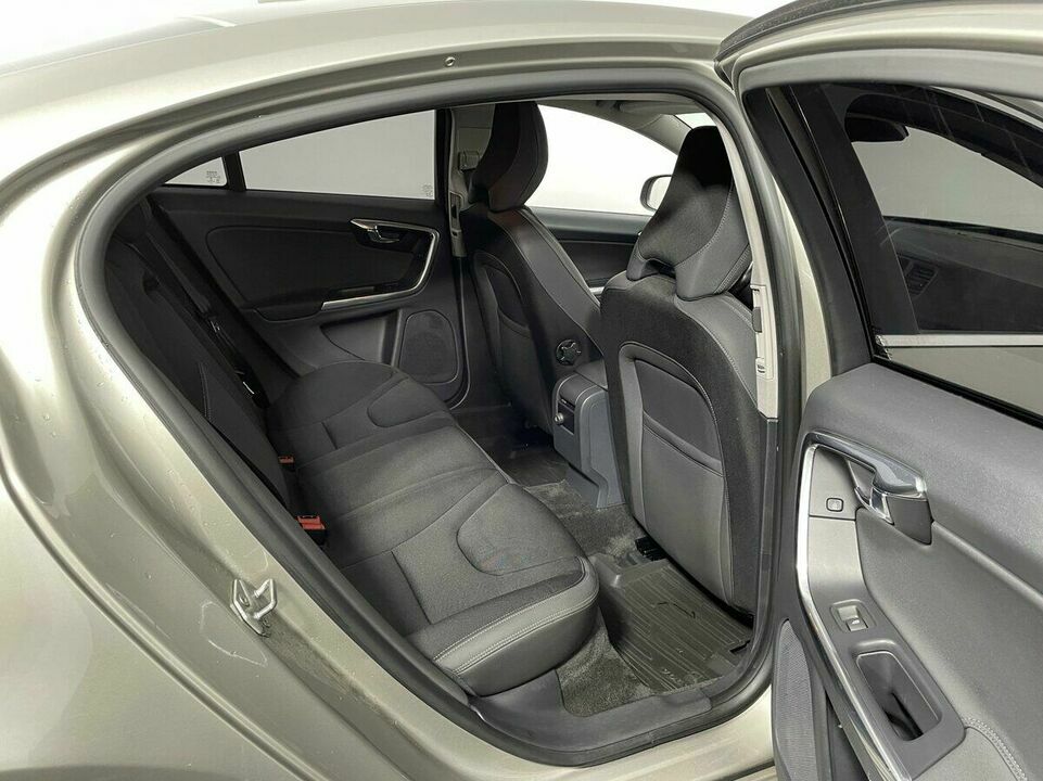 Volvo S60 II Рестайлинг, фото №6