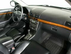 Toyota Avensis, фото №5
