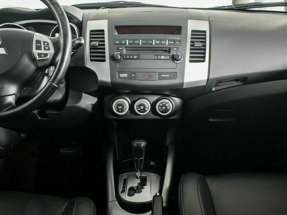 Mitsubishi Outlander, фото №7