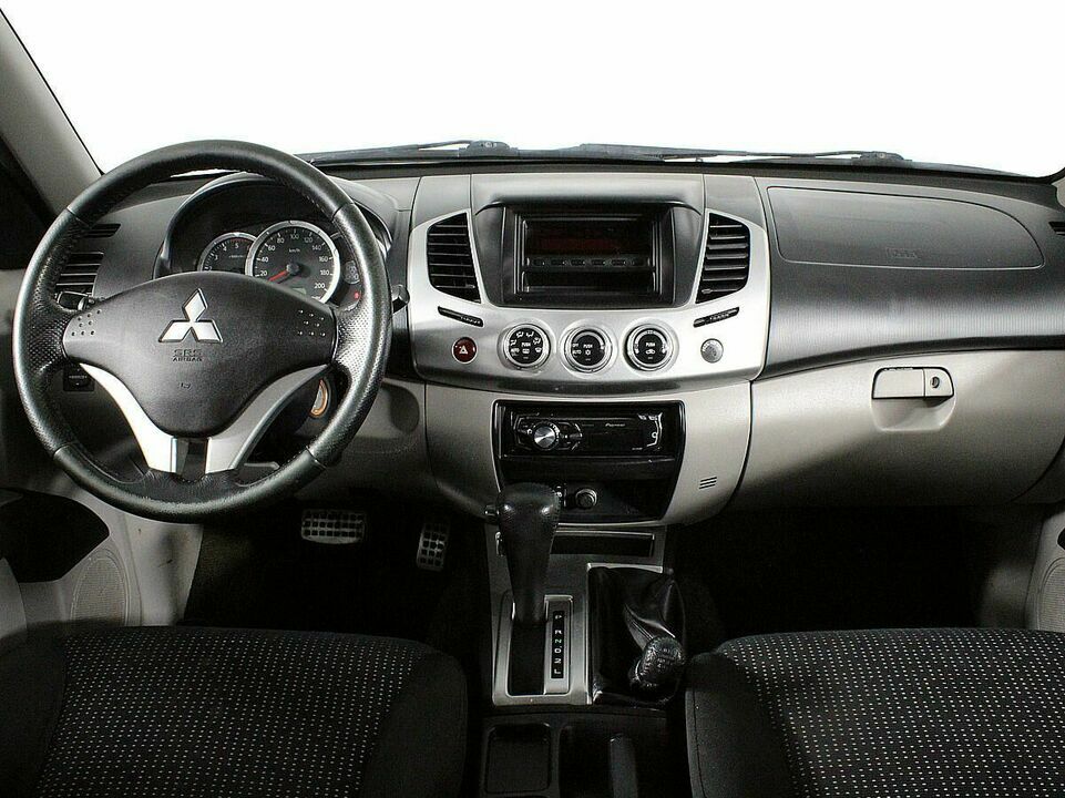 Mitsubishi L200, фото №4