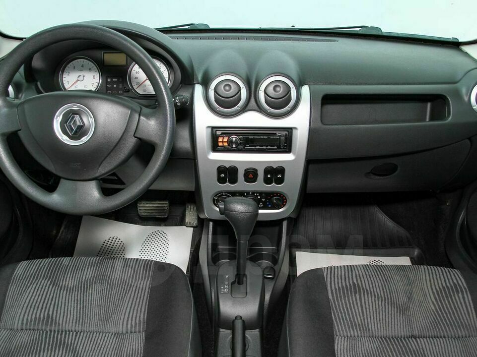 Renault Sandero, фото №11